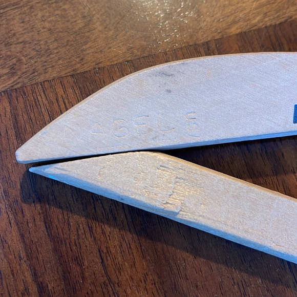 VINTAGE WOODEN HANGER - ABBEY HOTEL 151 W. 51ST ST. NYC  - NICE COLLECTIBLE! - Picture 7 of 10